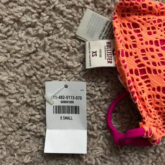 NWT Hollister swim top (xs) - Picture 2 of 4